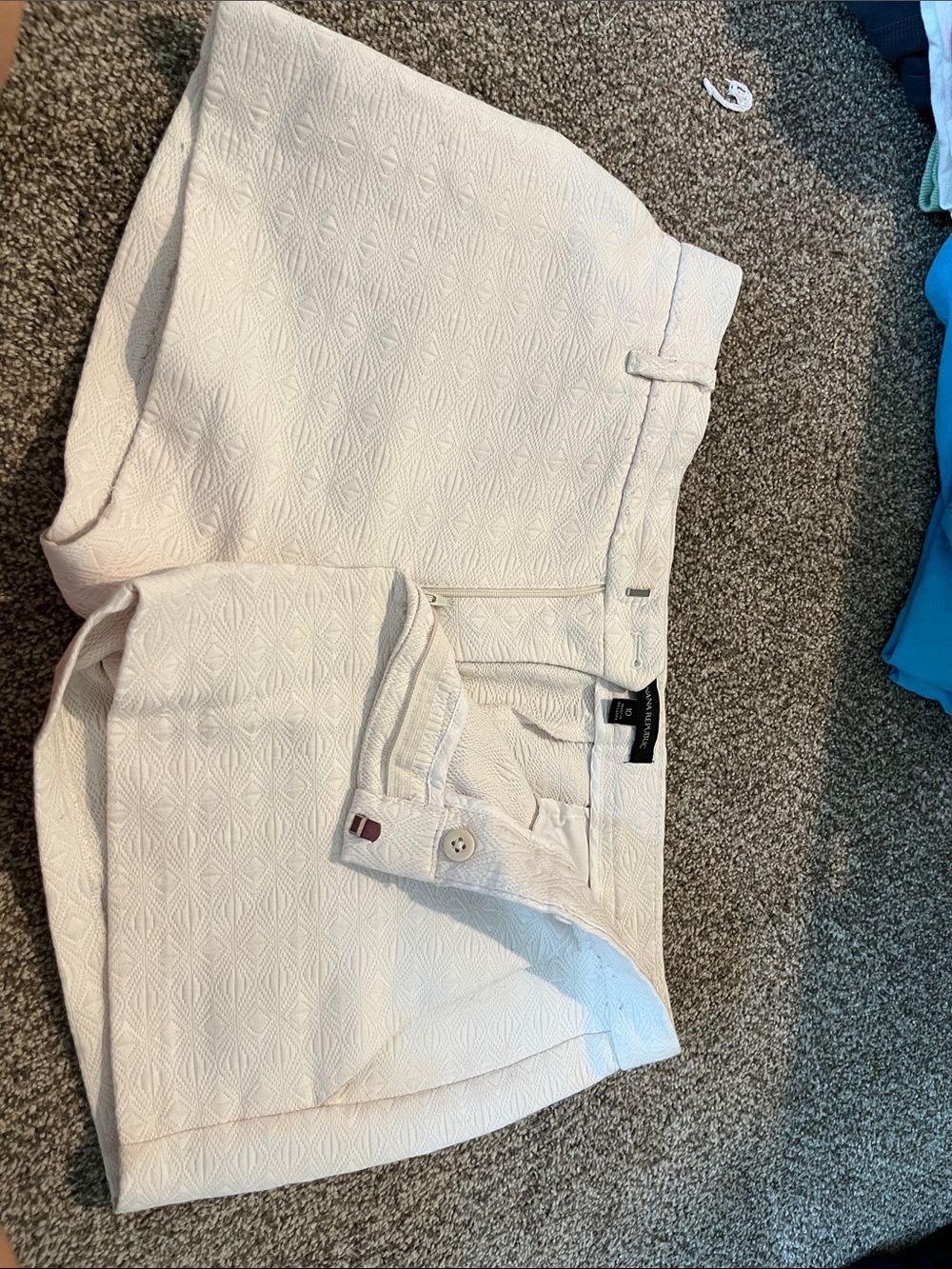 Banana Republic White Textured Women’s Shorts